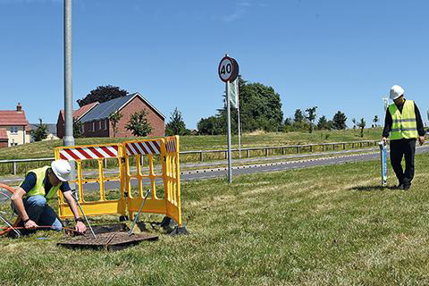 Radiodetection Super C.A.T4+ Locator in action.